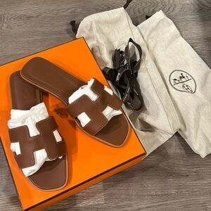 New hermes oran sandals